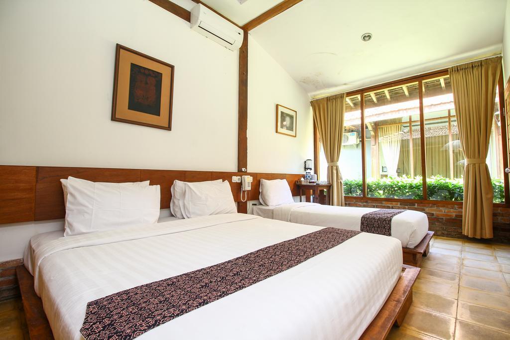 Cempaka Villa Magelang Exterior photo